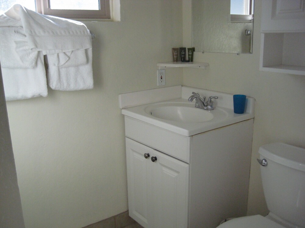 Condo, 2 Bedrooms (+ Loft) - Bathroom Sink