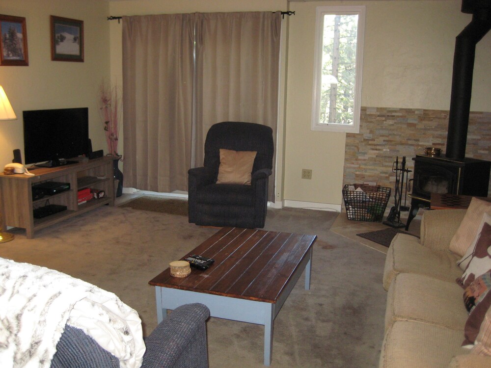 Condo, 2 Bedrooms (+ Loft) - Living Room