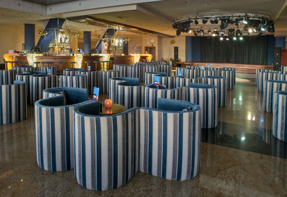 Hotel Bar