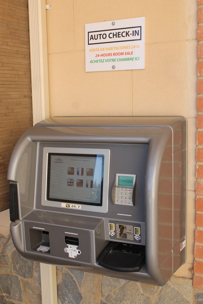 Check-in/Check-out Kiosk