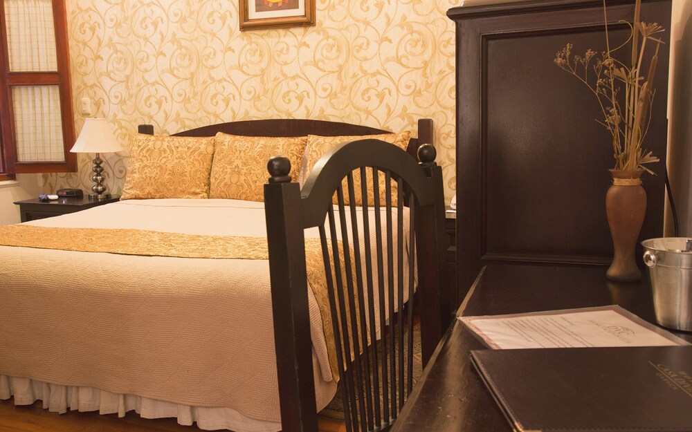 Room Service - Dining