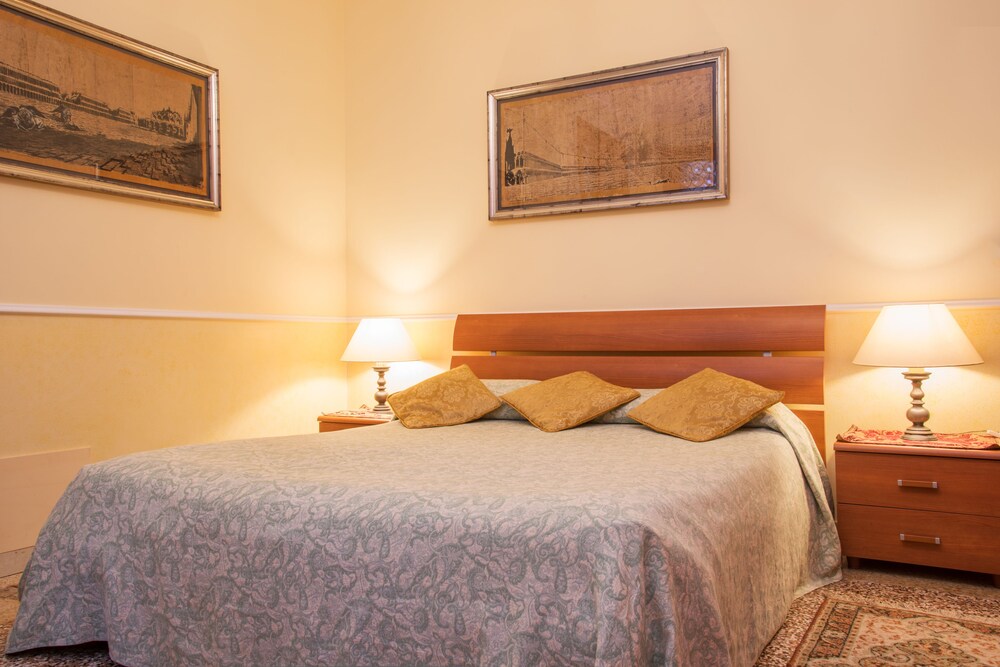 Standard Apartment - Guestroom