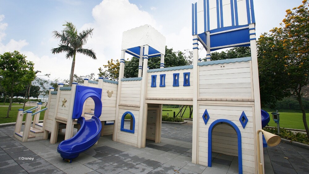 Childrens Play Area - Outdoor
