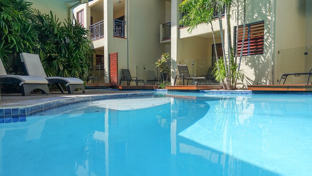 Superior Studio Pool Access - Terrace/Patio