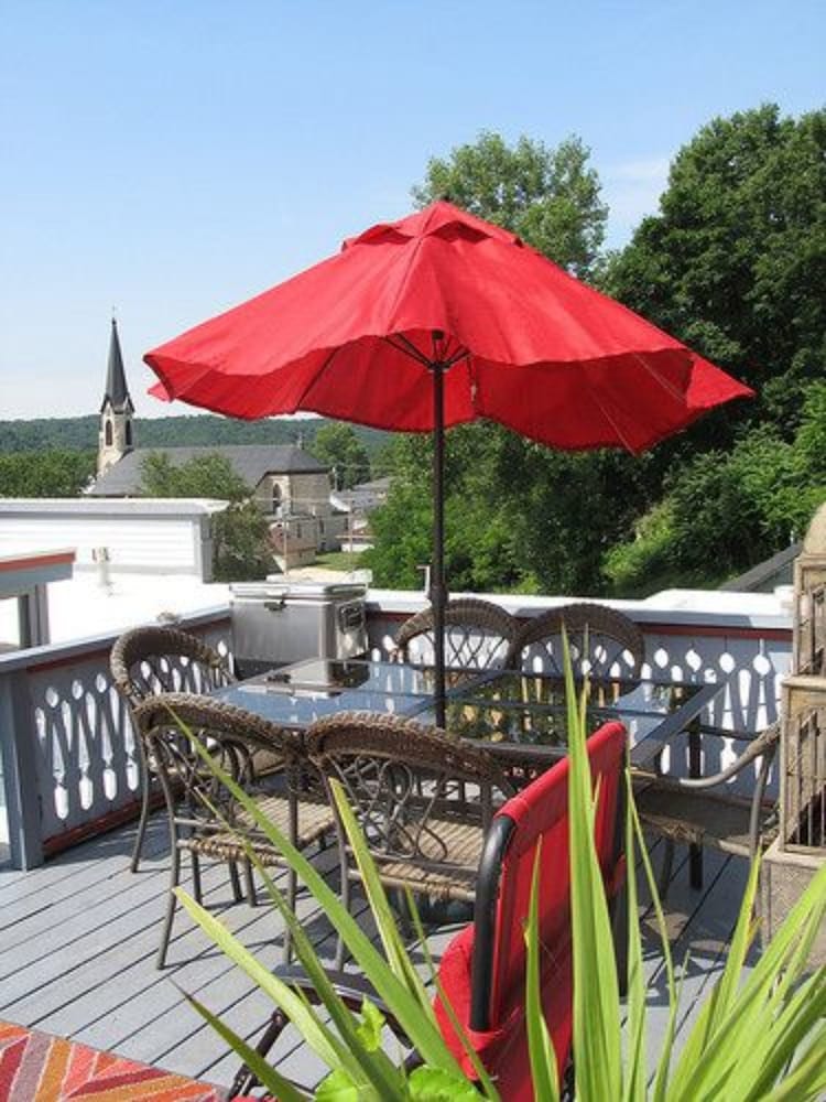 Sundeck