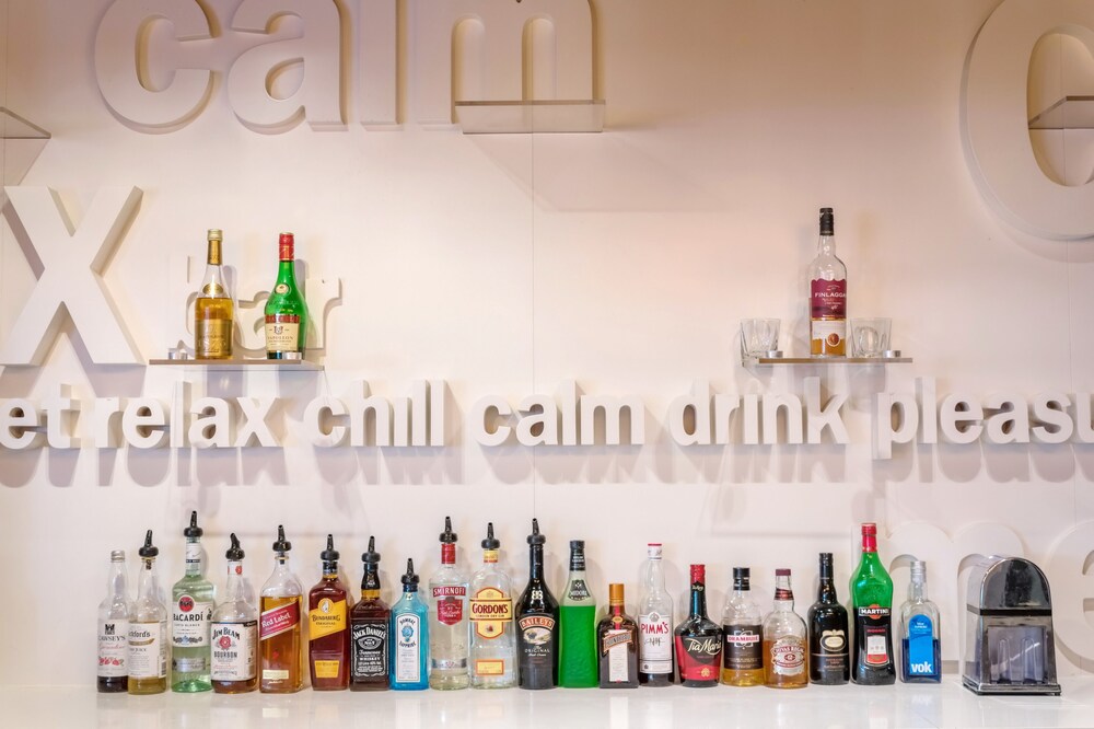 Hotel Bar