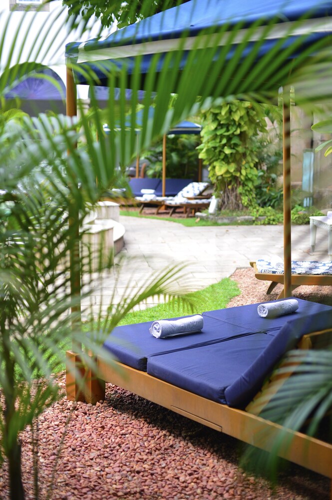 Sundeck