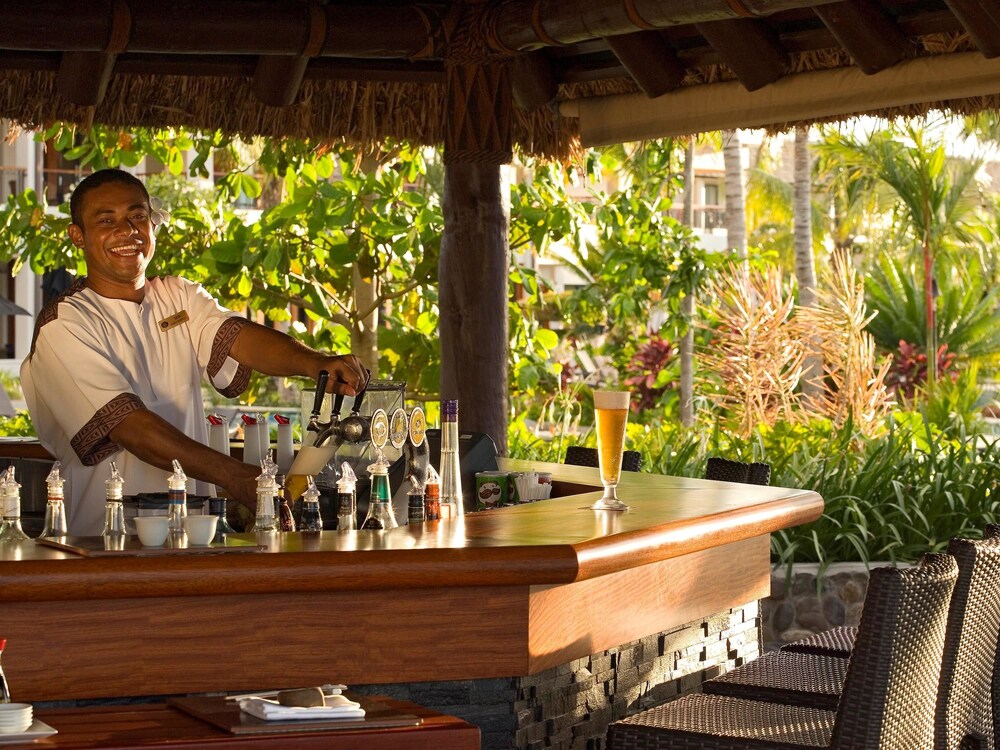 Hotel Bar