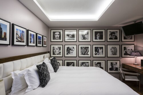 Le Monde Hotel
