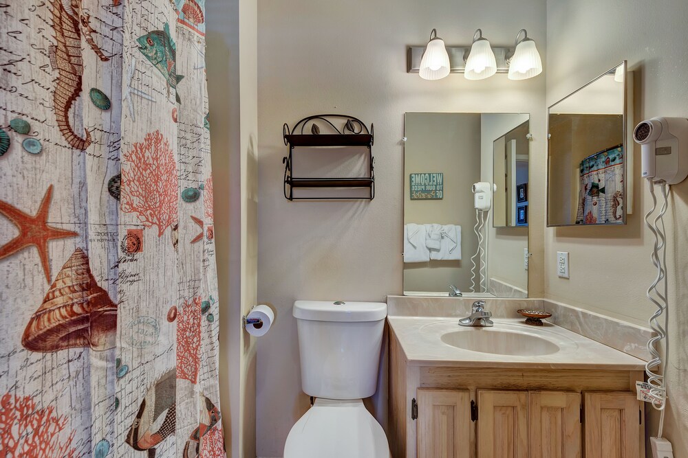 Condo, 2 Bedrooms & Loft, 2 Bathrooms, Sea Facing - Bathroom
