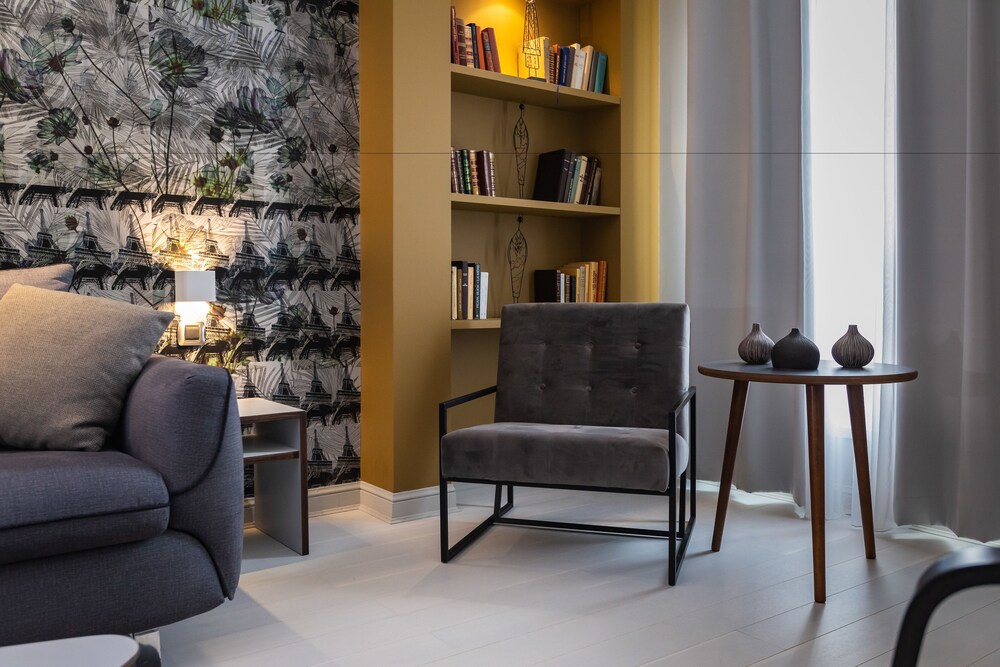 Duplex, 2 Bedrooms (Le Flaneur) - Guestroom