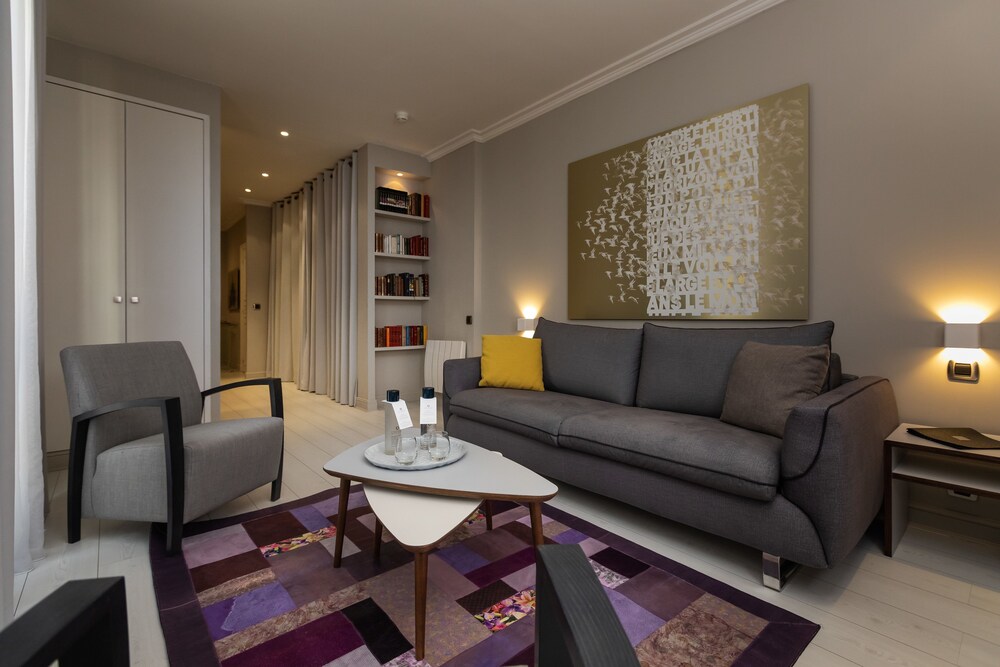 Suite, 1 Bedroom (Le Charmeur) - Guestroom