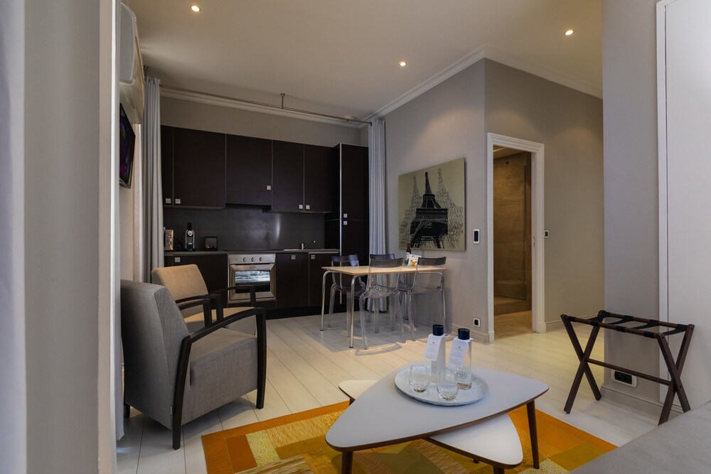 Suite, 1 Bedroom (Le Charmeur) - Guestroom