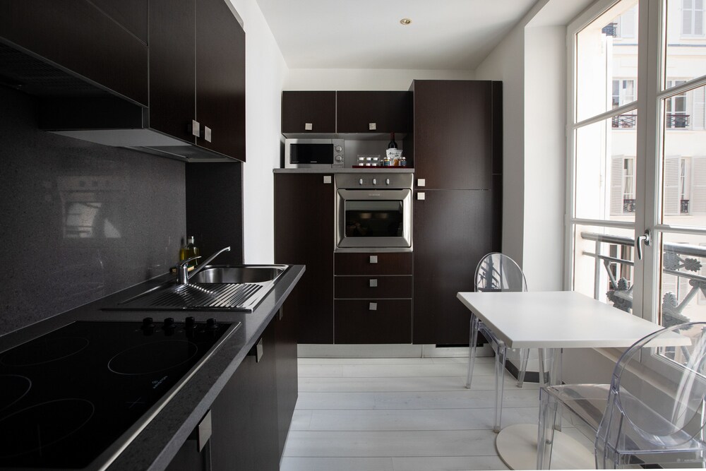 Suite, 2 Bedrooms (L'Elegant) - Guestroom