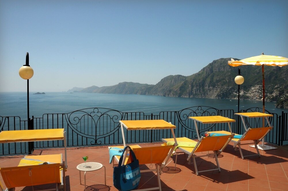 Sundeck
