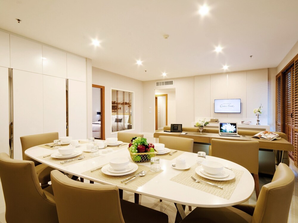 บริการอาหารในห้องพัก