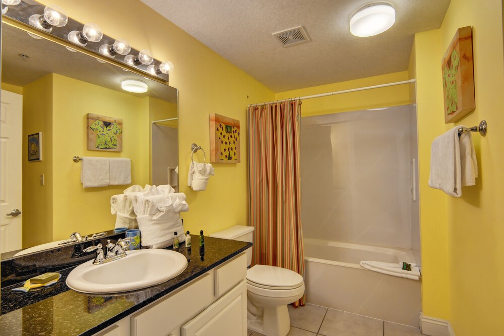 Condo, 3 Bedrooms - Bathroom