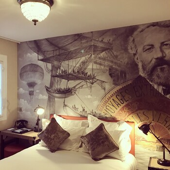Guestroom