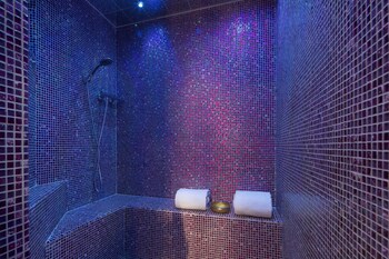 Steam Room