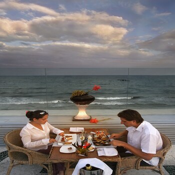 Couples Dining