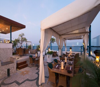 Sundeck