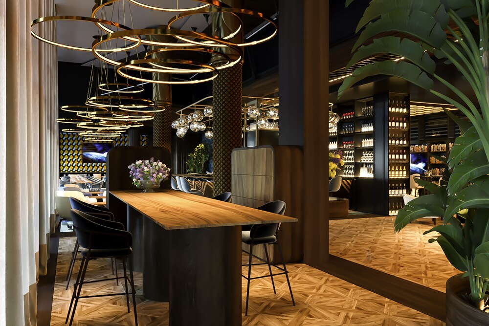 Hotel Bar