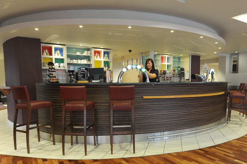 Hotel Bar