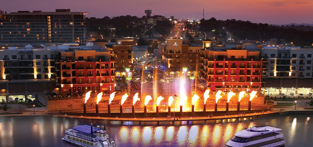 Aerial view, Hilton Promenade at Branson Landing