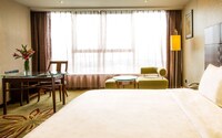 Superior Room, 1 King Bed, Garden View