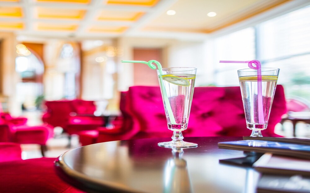 Hotel Bar