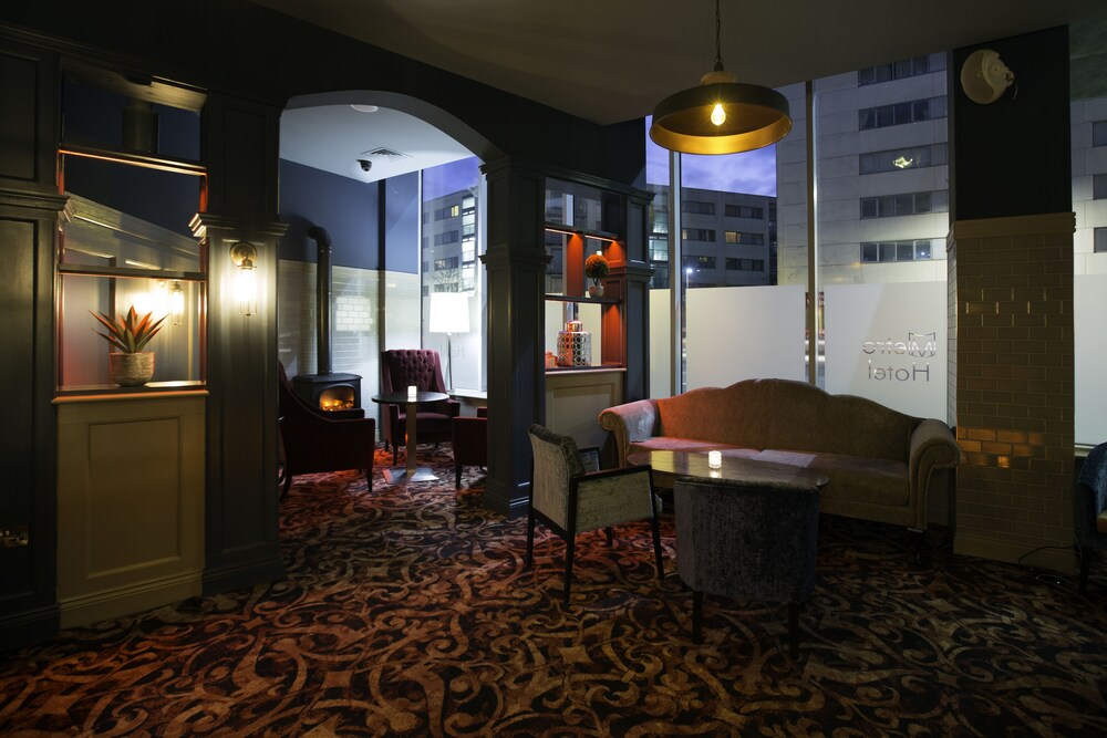 Hotel Lounge