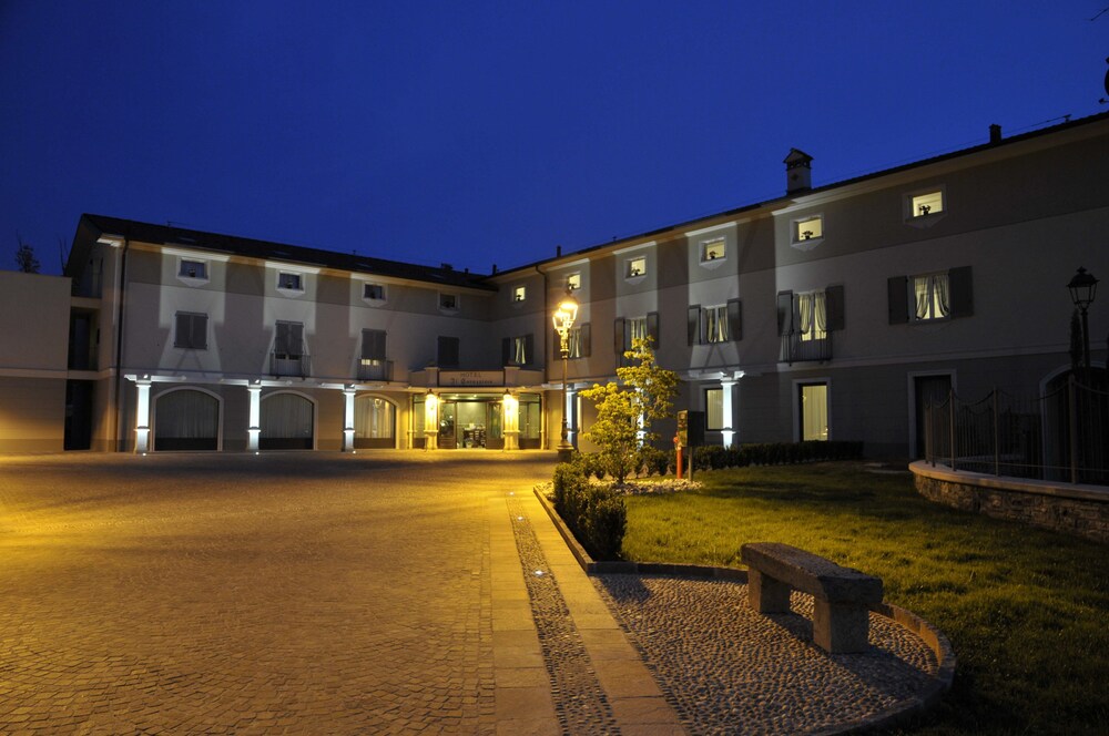 Hotel Front
