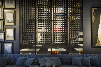 Hotel Lounge