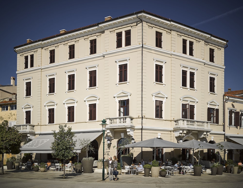 Hotel Front