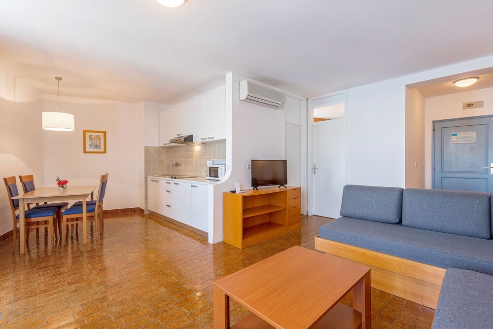 Standard Apartment, 1 Bedroom, Balcony, Sea Facing - Living Area
