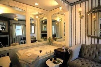 Jetted Tub