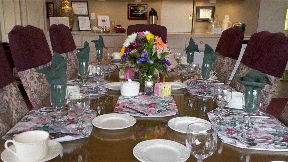 Family Dining