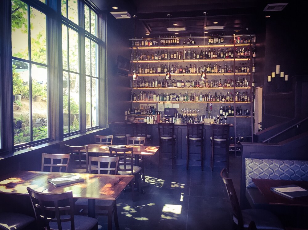 Hotel Bar