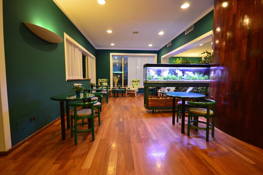 Hotel Bar