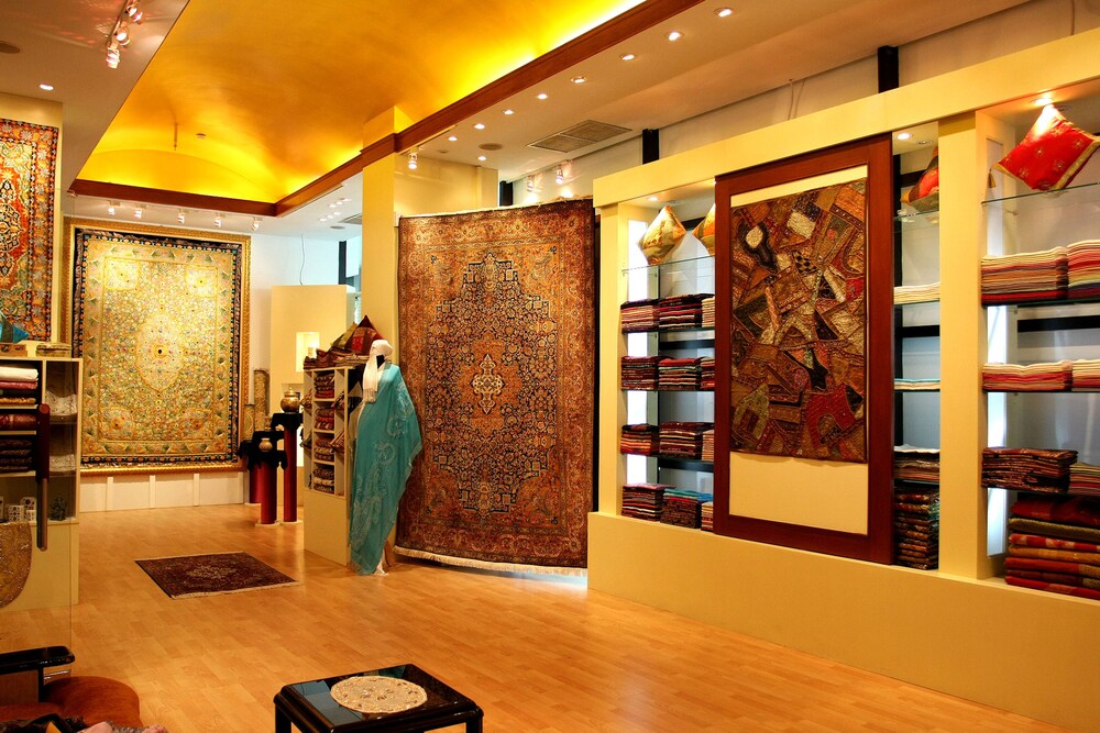 Gift Shop
