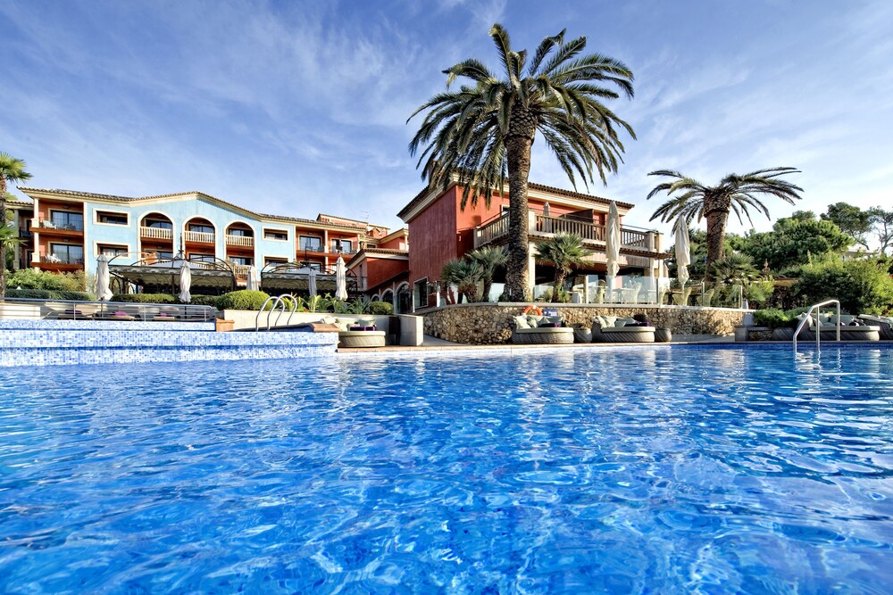 Indoor/Outdoor Pool