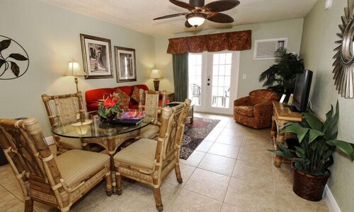 1 Bedroom King or Queen Standard View - Guestroom