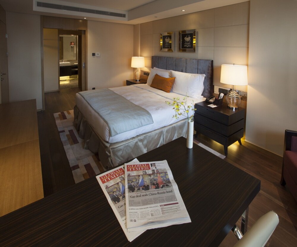 One Bedroom Suite - Guestroom