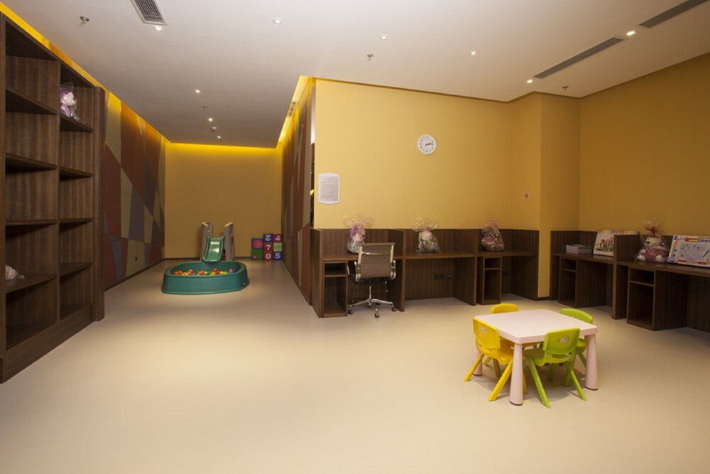 Childrens Play Area - Indoor