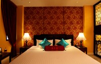 Suite (Mu Dan)