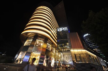 Hotel Front - Evening/Night
