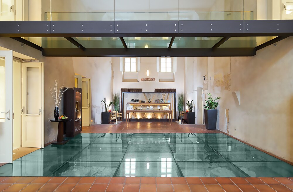 Spa Reception