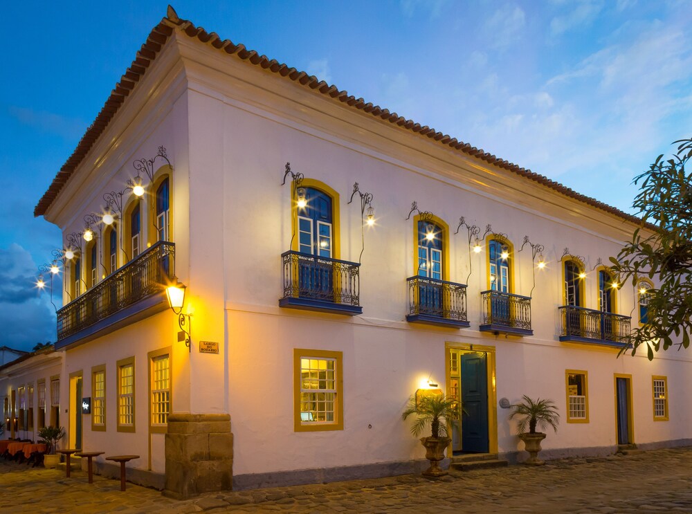 Hotel Front - Evening/Night