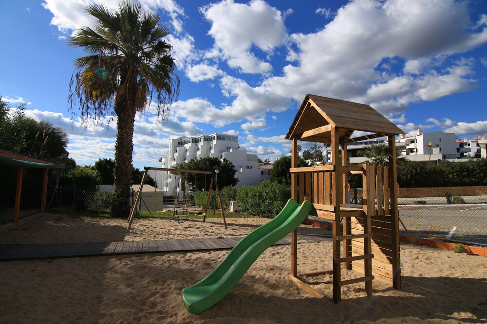Childrens Play Area - Outdoor