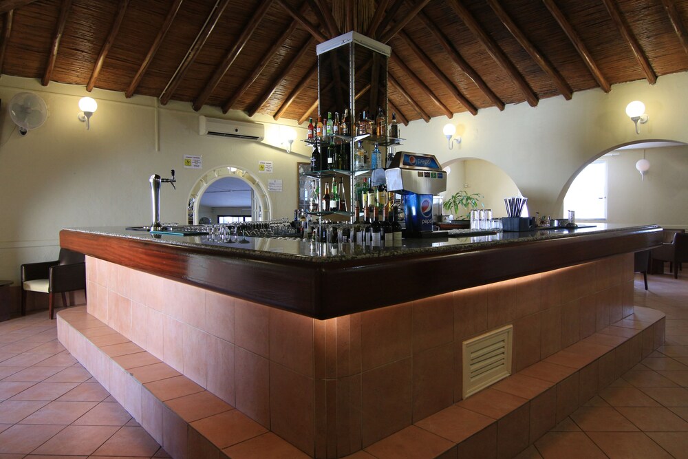 Hotel Bar